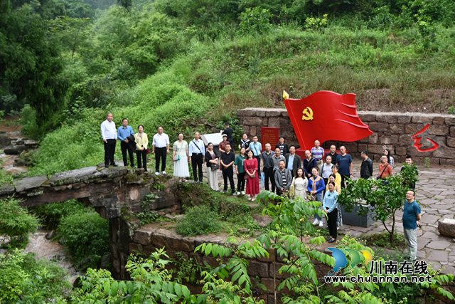 兩上興橋憶毛公