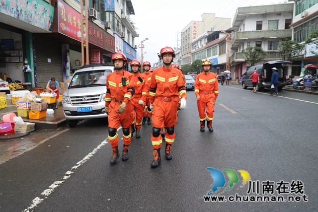 王貴川：在烈焰風(fēng)霜間負(fù)重前行(圖10)